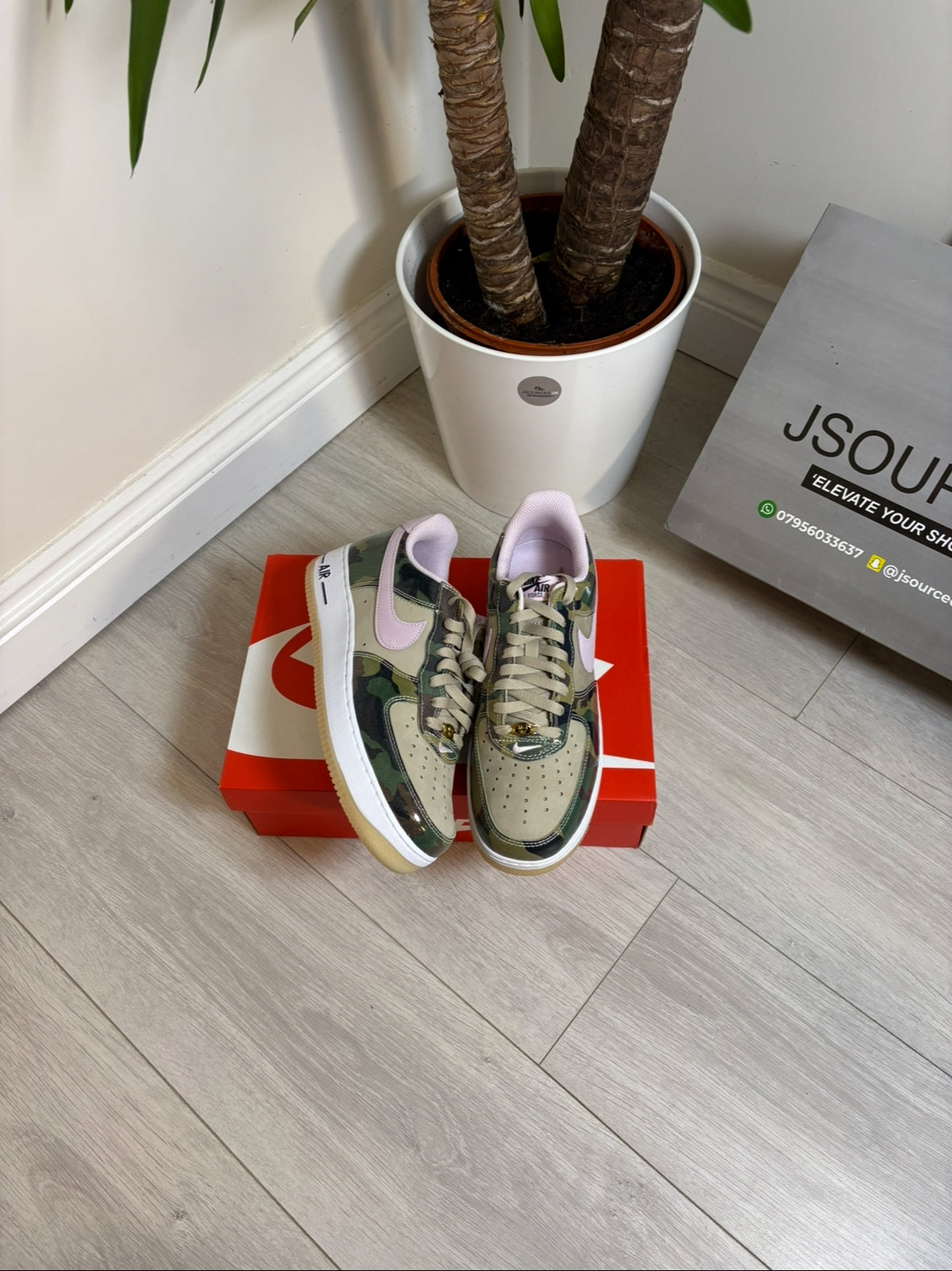 NIKE AIR FORCE 1 LOW '07 LV8 PATENT CAMO PINK