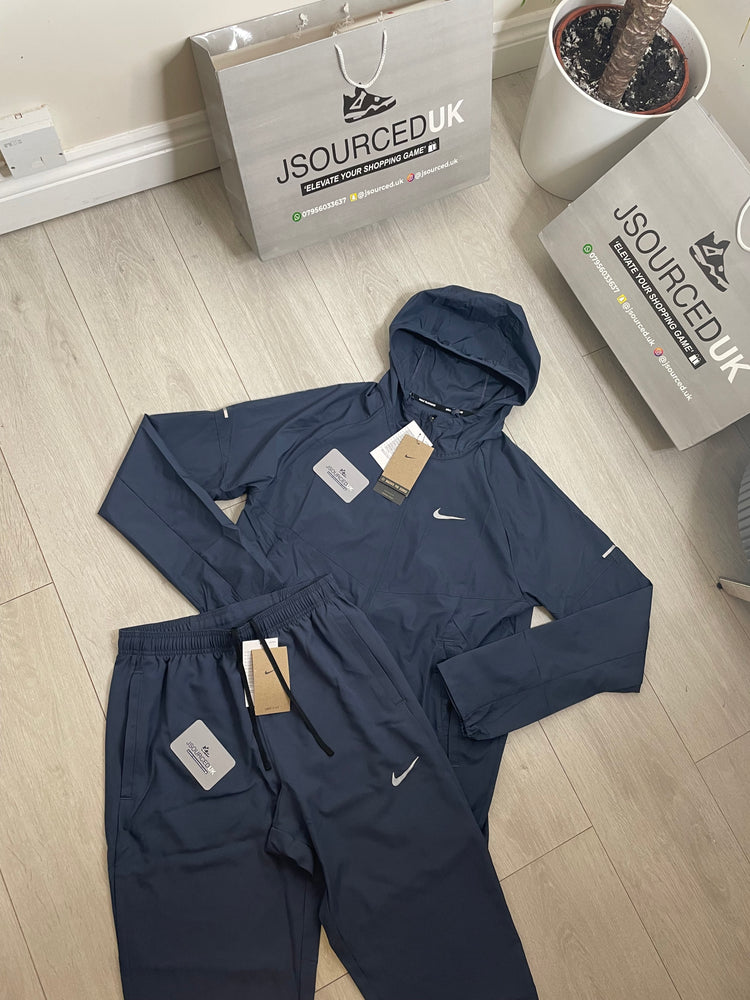 ACTIVEWEAR