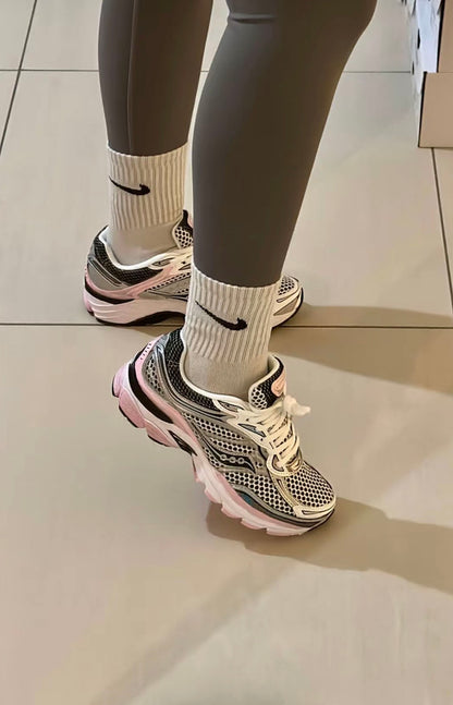 SAUCONY PROGRID OMNI 9 SILVER PINK