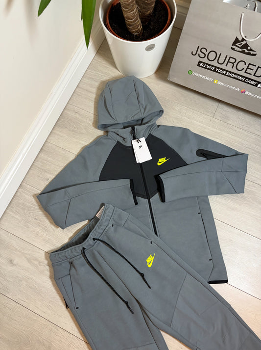 NIKE TECH FLEECE VOLT GREY *NEW SEASON*